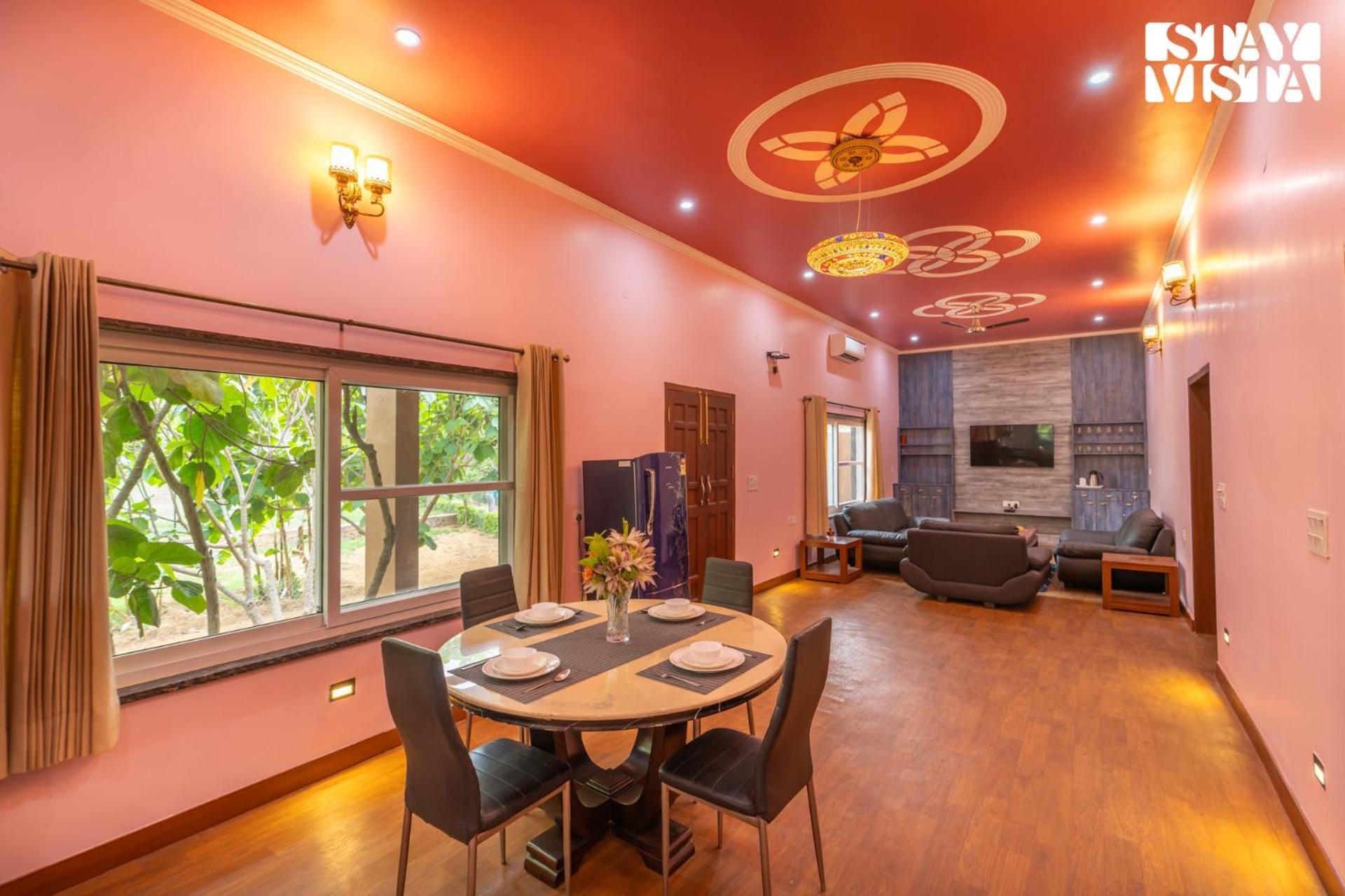 Stayvista At Maple Farms With Pool, Bbq & Bonfire Sohna Esterno foto