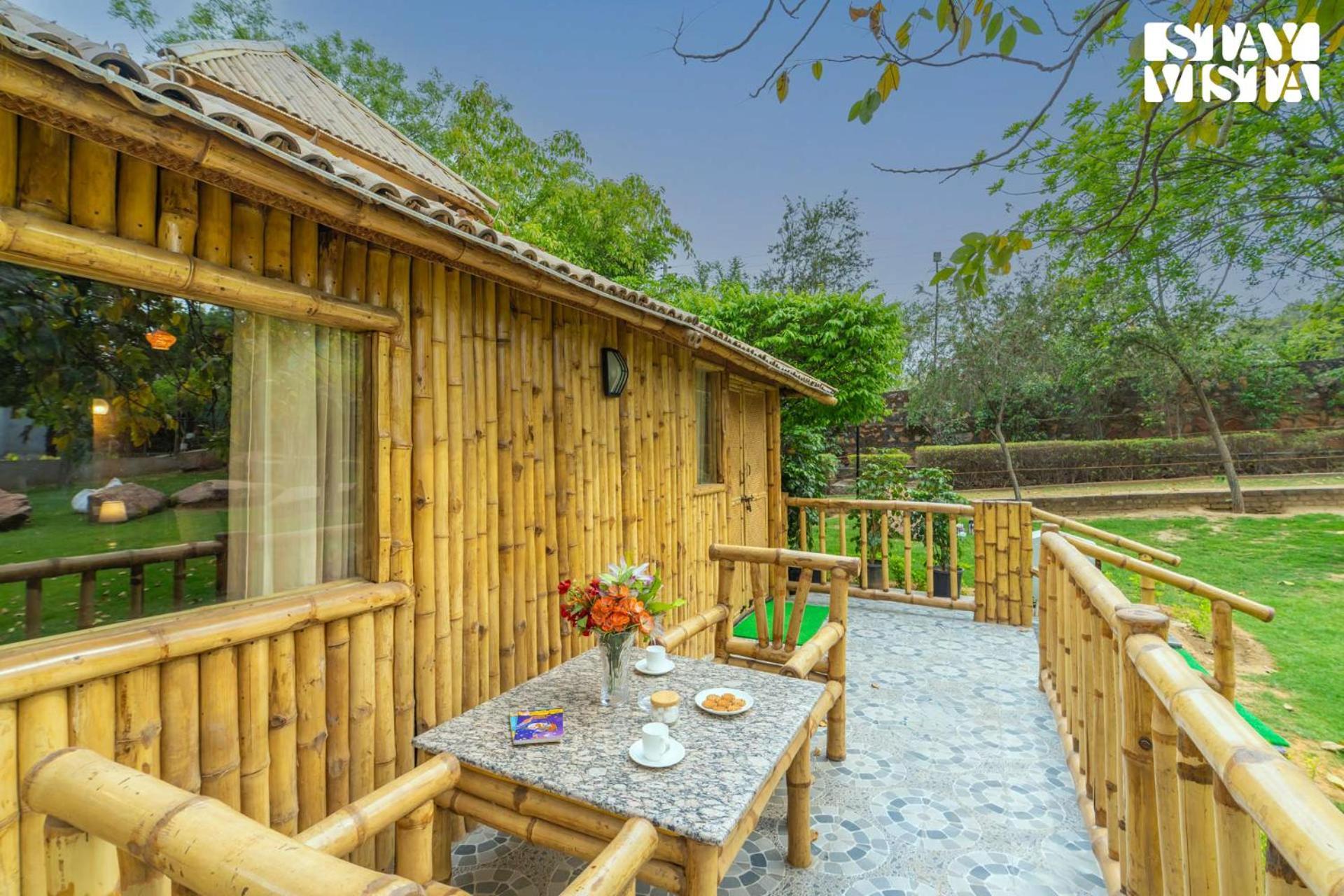 Stayvista At Maple Farms With Pool, Bbq & Bonfire Sohna Esterno foto