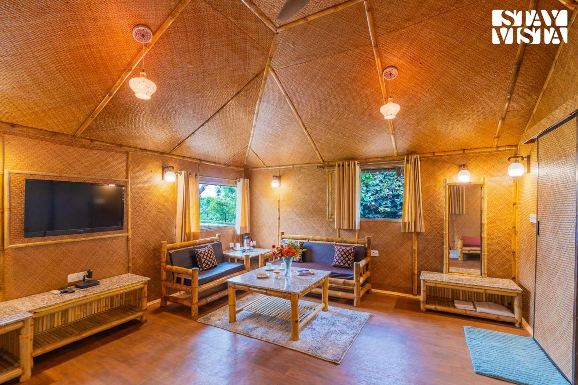Stayvista At Maple Farms With Pool, Bbq & Bonfire Sohna Esterno foto