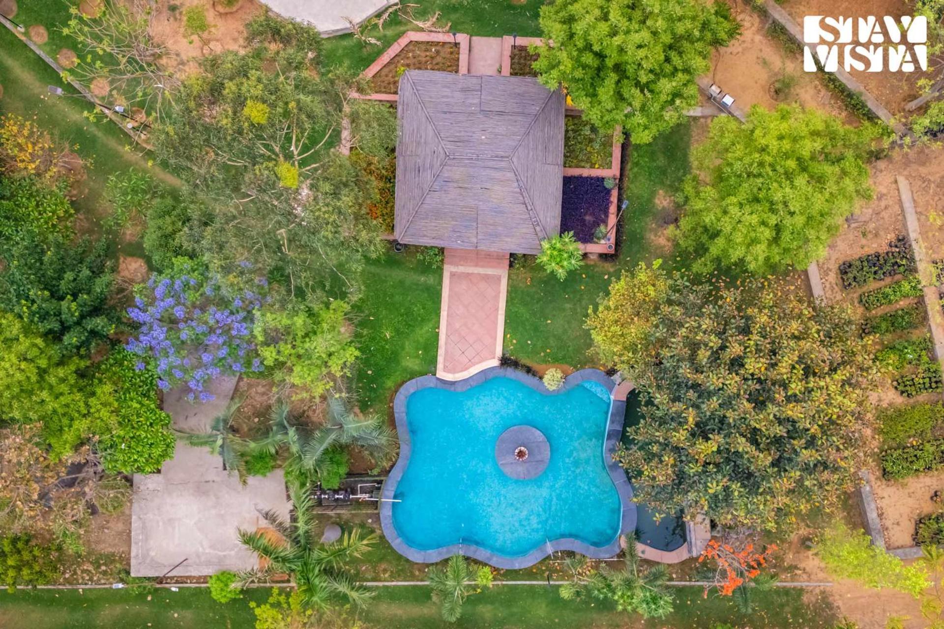 Stayvista At Maple Farms With Pool, Bbq & Bonfire Sohna Esterno foto