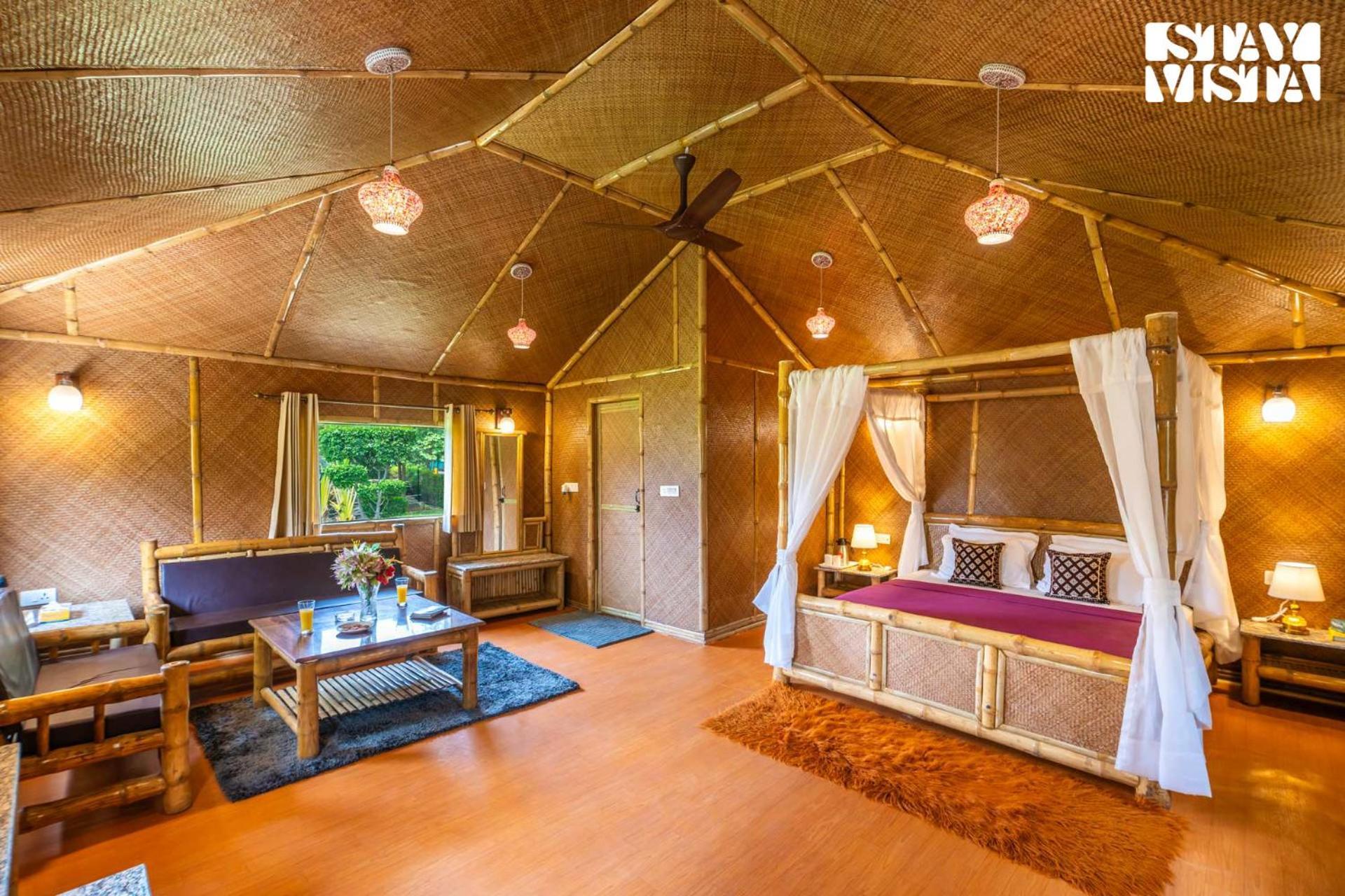 Stayvista At Maple Farms With Pool, Bbq & Bonfire Sohna Esterno foto