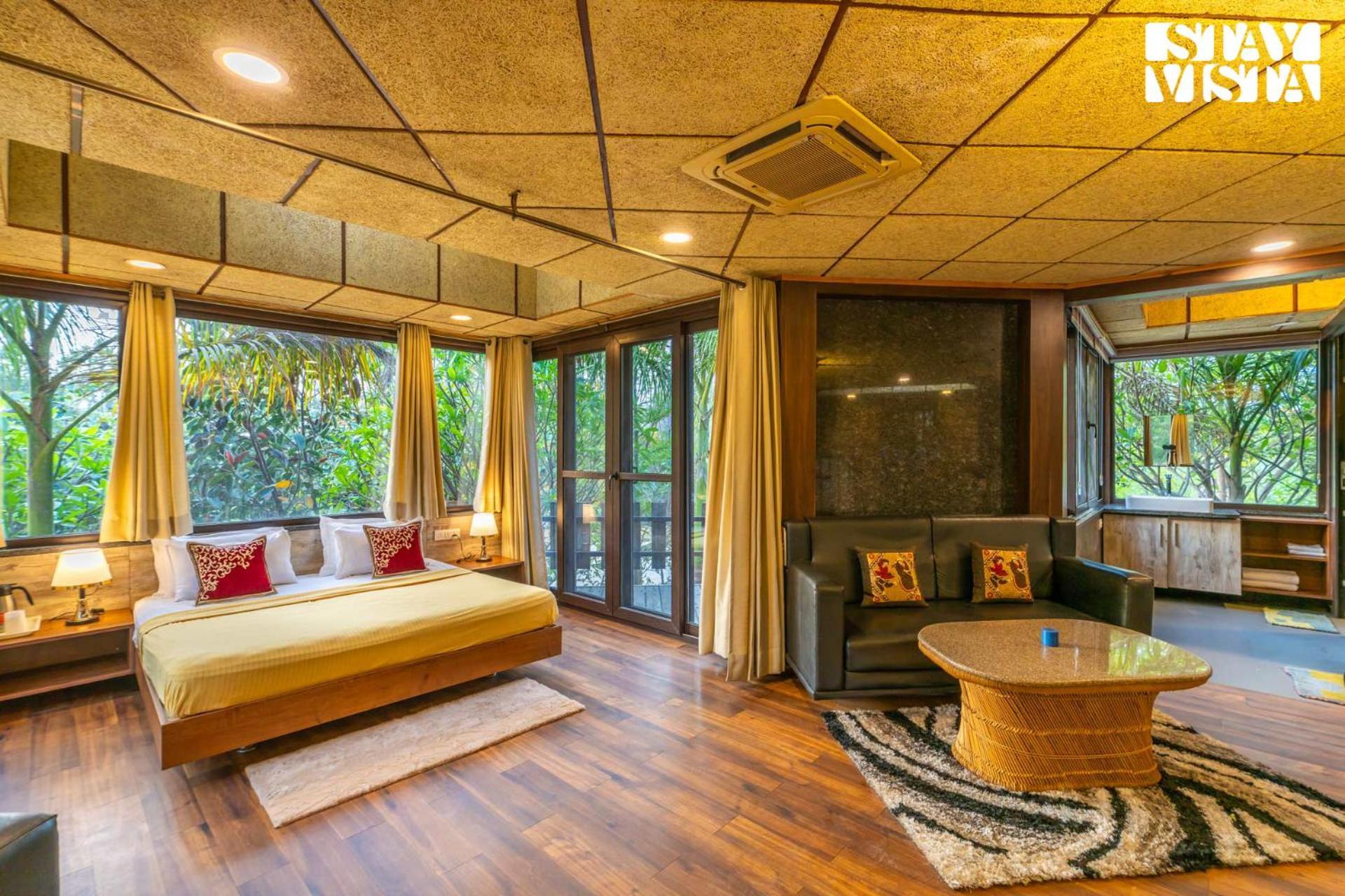 Stayvista At Maple Farms With Pool, Bbq & Bonfire Sohna Esterno foto