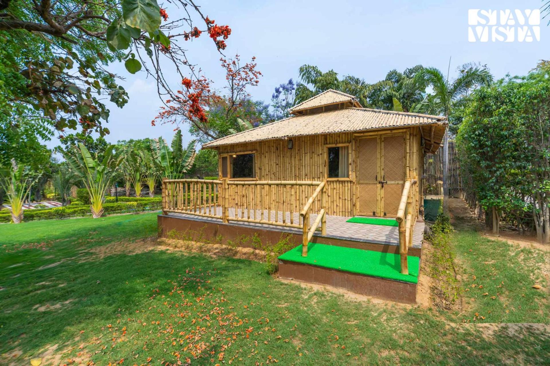 Stayvista At Maple Farms With Pool, Bbq & Bonfire Sohna Esterno foto