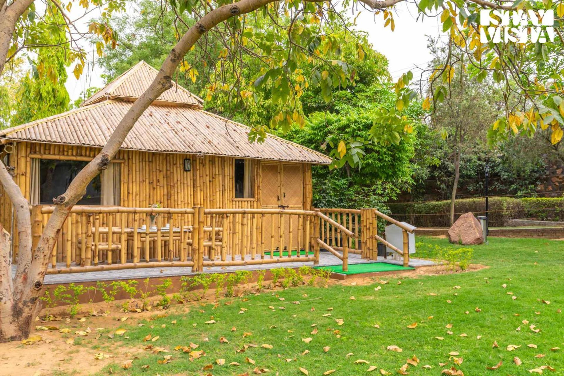 Stayvista At Maple Farms With Pool, Bbq & Bonfire Sohna Esterno foto
